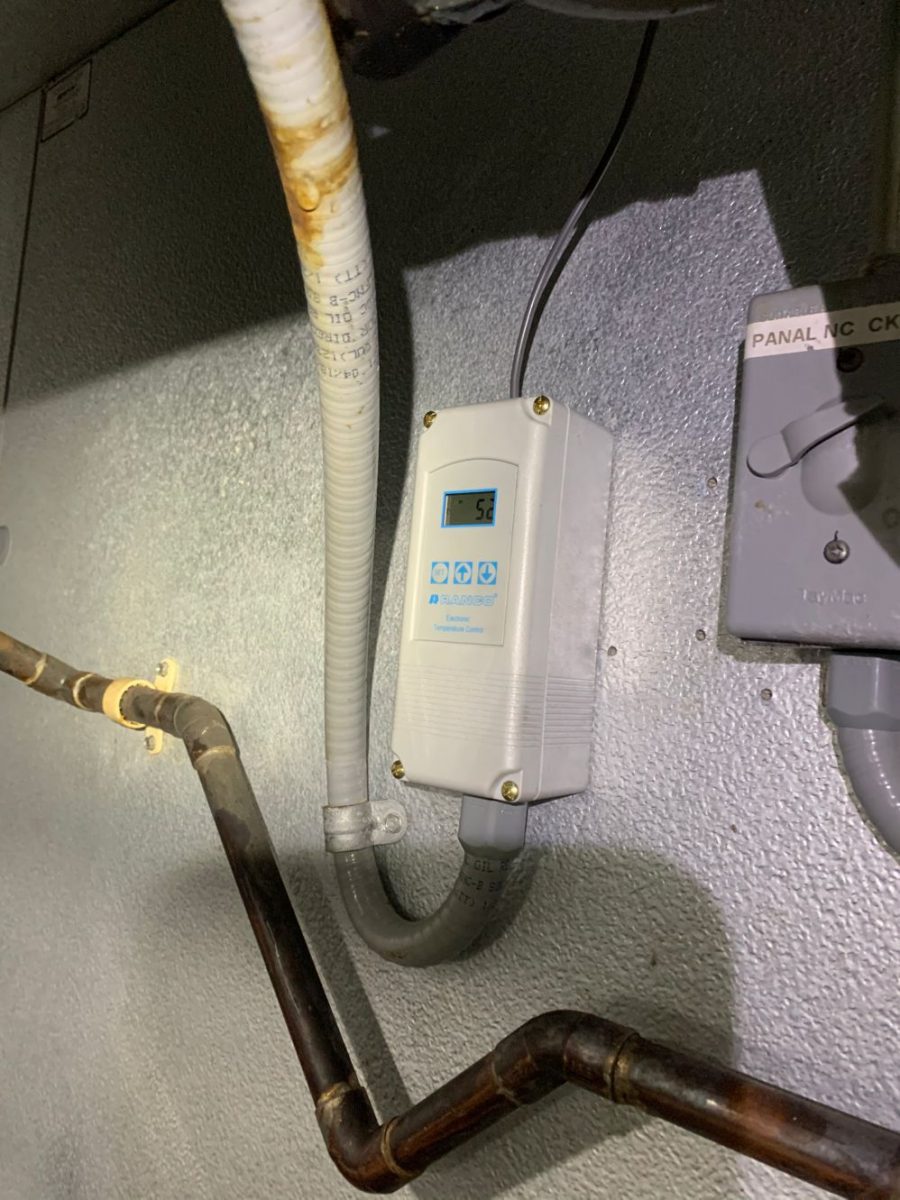 Walk In Cooler N11, 13 Repair in Cupertino, California.